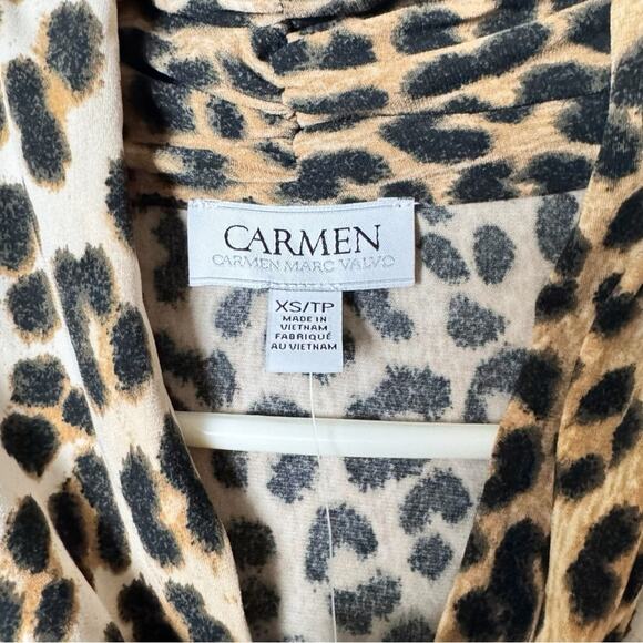 Carmen Marc Valvo 3/4 Sleeve Animal Print Top Sz XS NWT - Picture 3 of 5